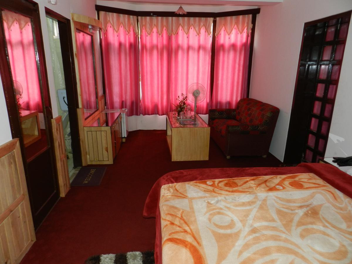 Hotel Seagull Manāli Rom bilde