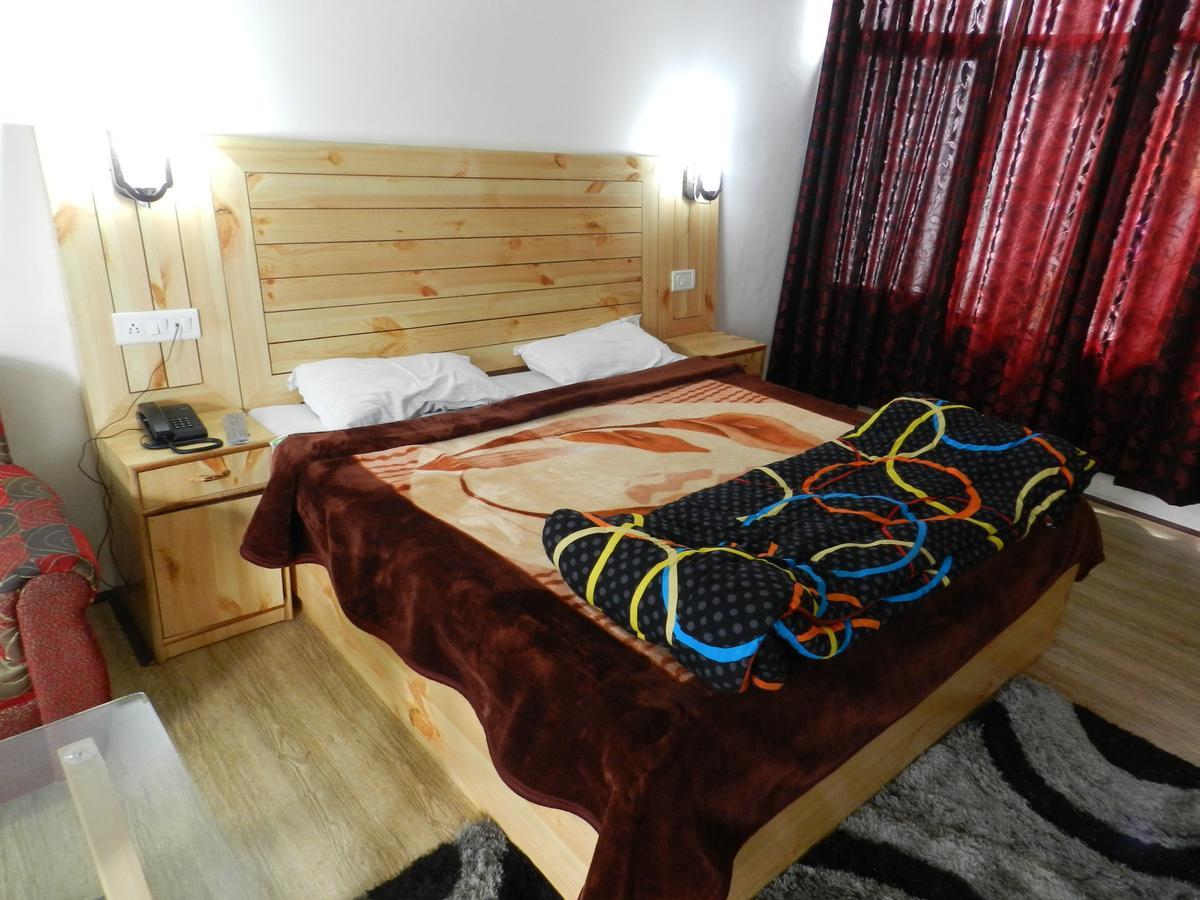 Hotel Seagull Manāli Rom bilde